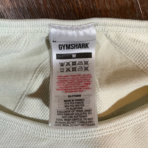 Gymshark Adapt Camo Seamless Long Sleeve Crop Top and Shorts Set Beige Size M - Picture 9 of 16